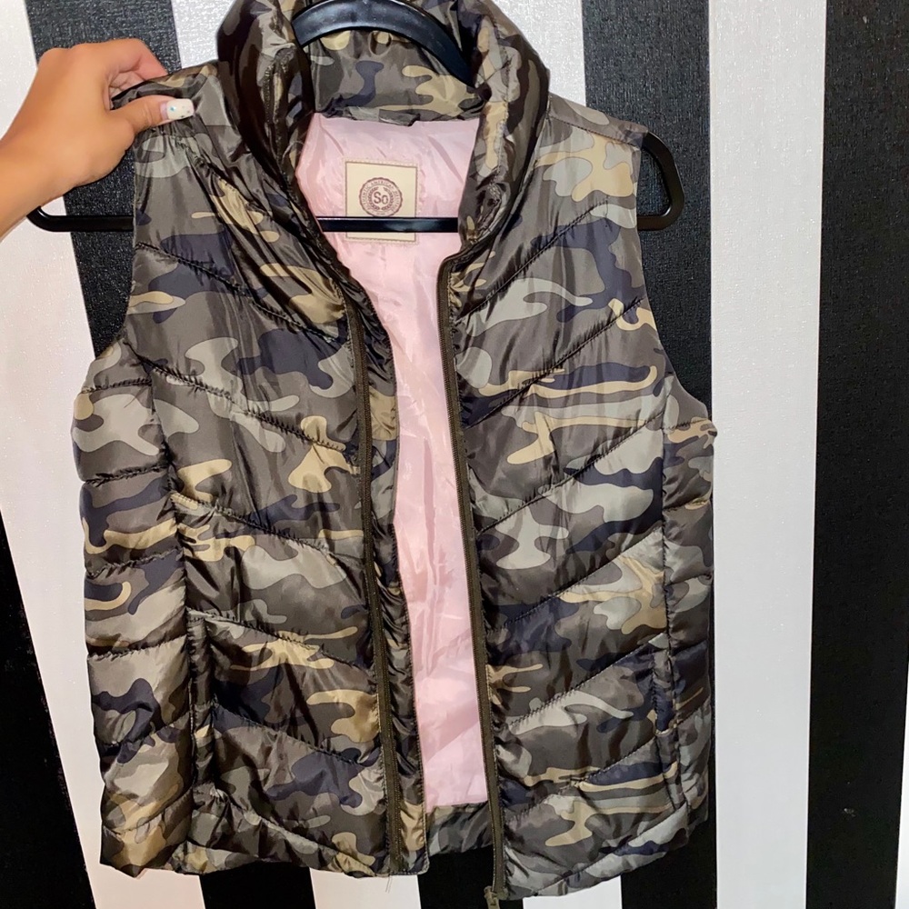 Dry goods vest